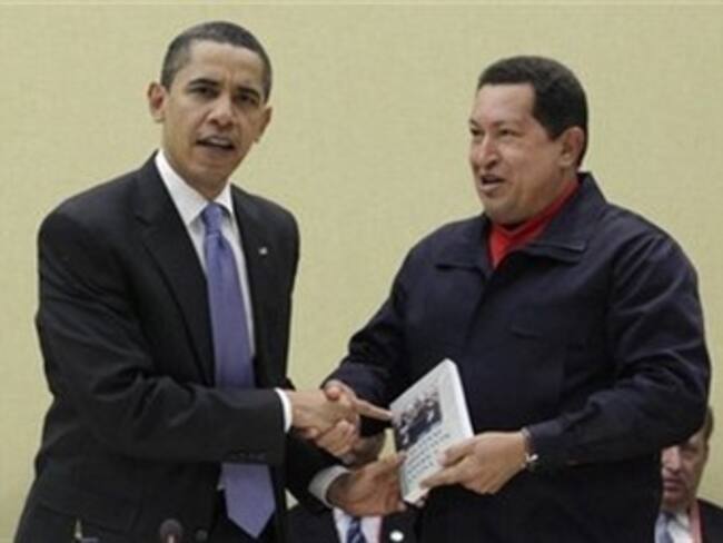 Busca Obama trabajar con Chávez: Clinton