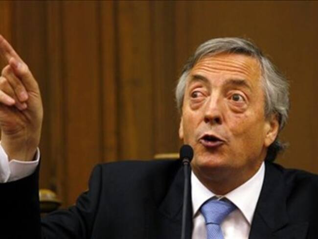 Sale cortejo fúnebre de Kirchner de Casa Rosada hacia el aeropuerto