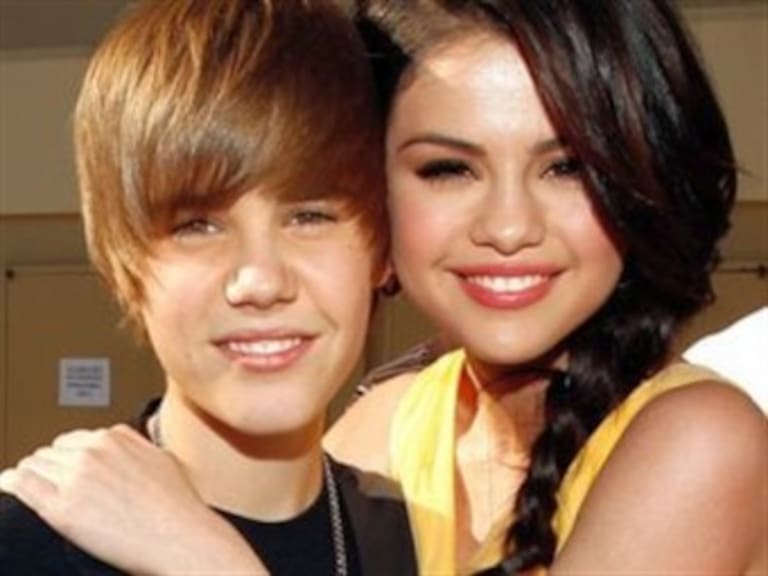 Amenazan fans de Justin Bieber a Selena Gómez por romance
