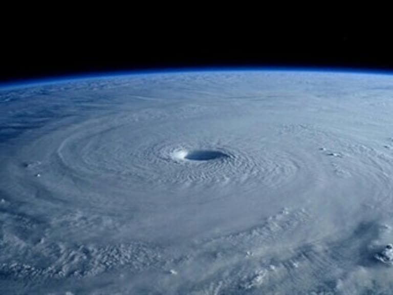 ​Alerta máxima en Filipinas por cercanía del tifón Maysak