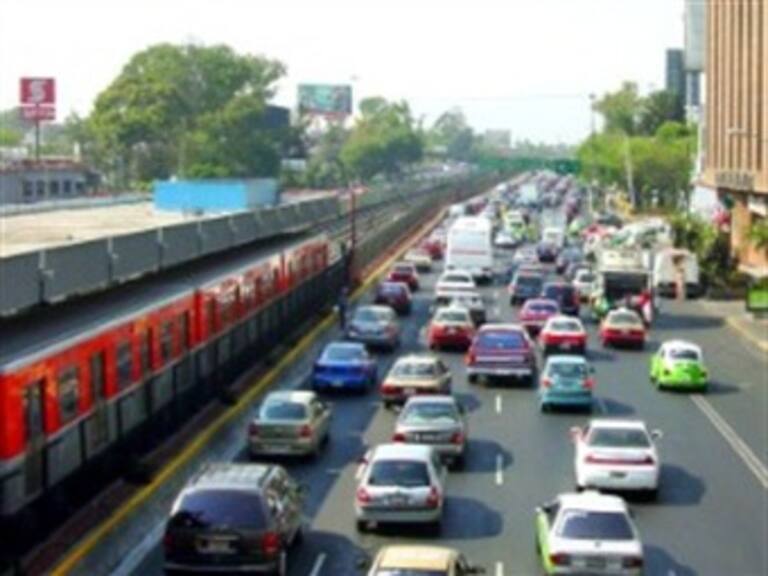 Reporta SSPDF tránsito abundante en salidas a carreteras