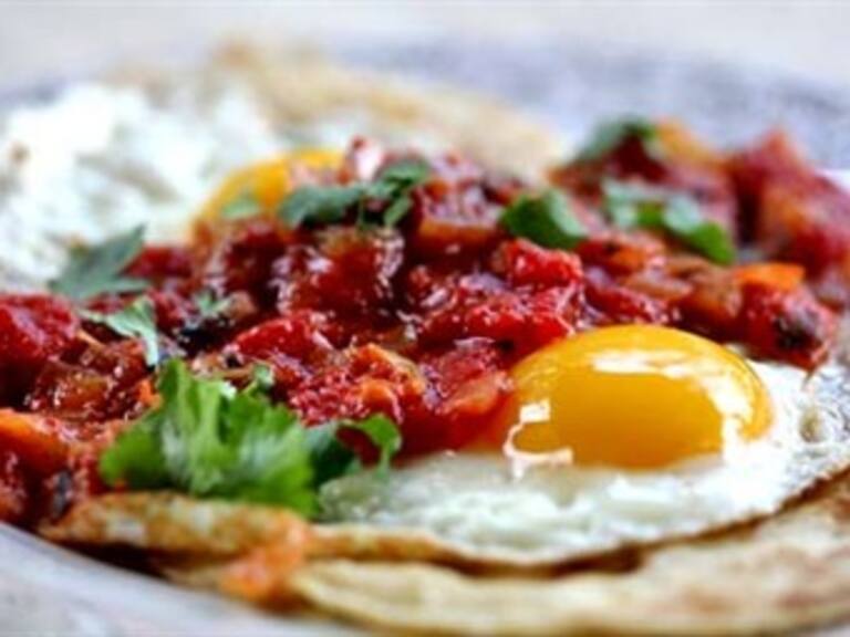 ¿Sabes cómo disminuir el colesterol del huevo?