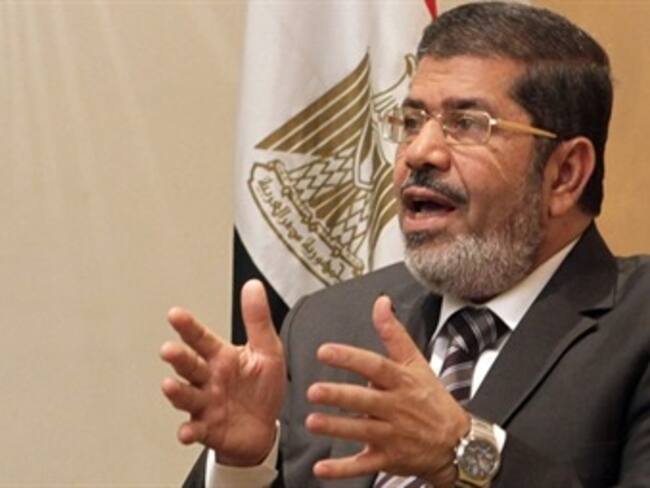 Culpa Mursi a opositores de los disturbios en El Cairo