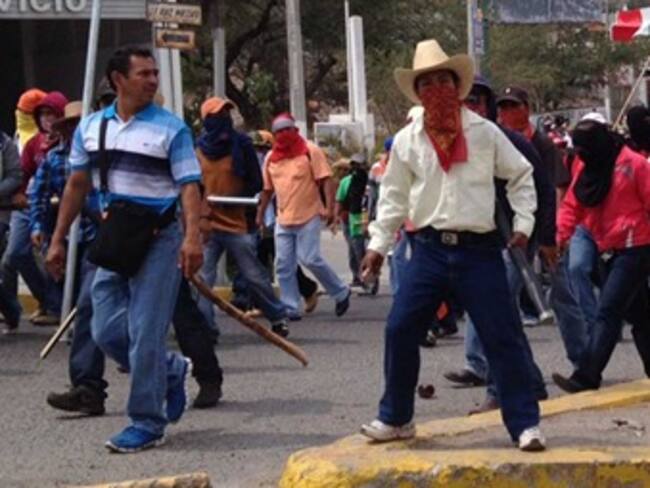 Campamento de integrantes de la CETEG