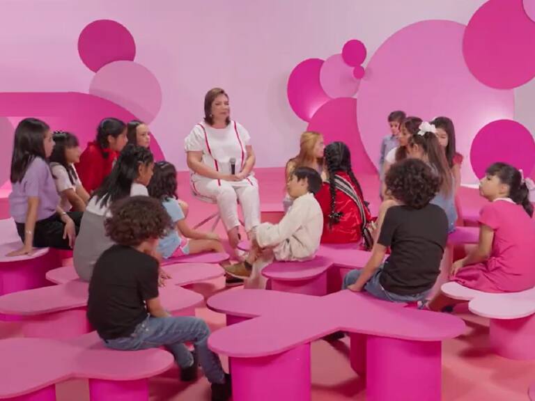 La candidata de "Fuerza y Corazón por México", Xóchitl Gálvez prometió a los niños un mejor México