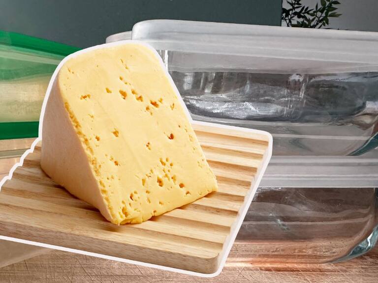 Si se almacena correctamente, el queso manchego puede durar entre dos y tres semanas después de abierto. Getty Images