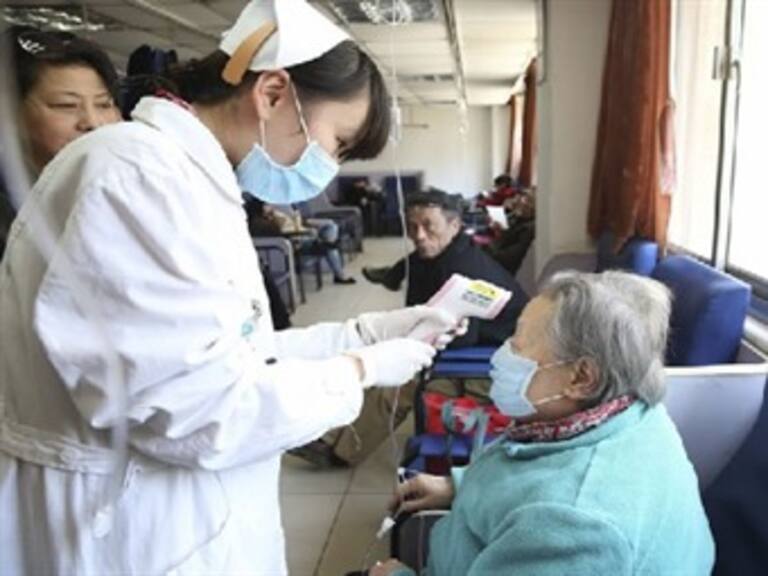 Confirma China tres nuevos casos humanos de gripe aviar H7N9