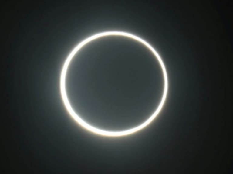Así se vio el último eclipse solar de la década