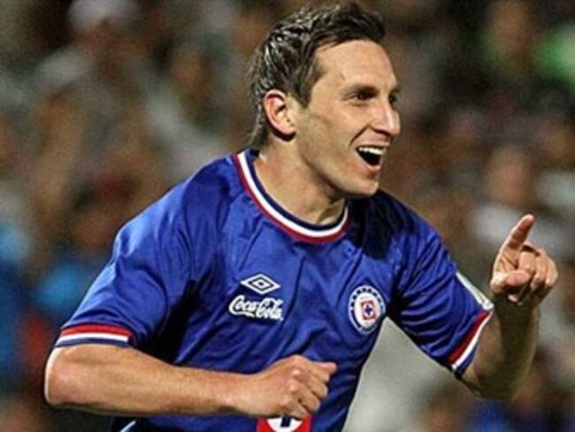 Recibe ‘Chaco’ Giménez carta de naturalización