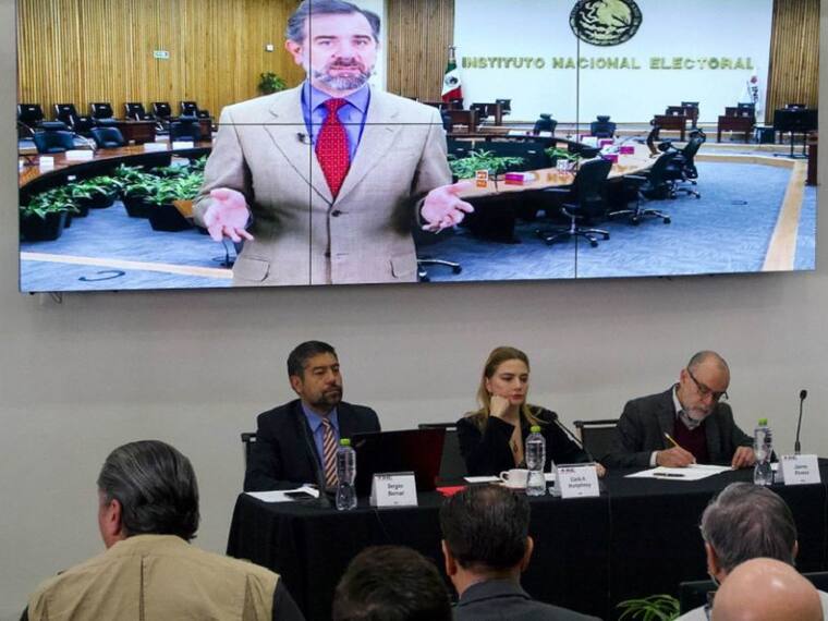 La lista de 531 aspirantes a consejeros del INE