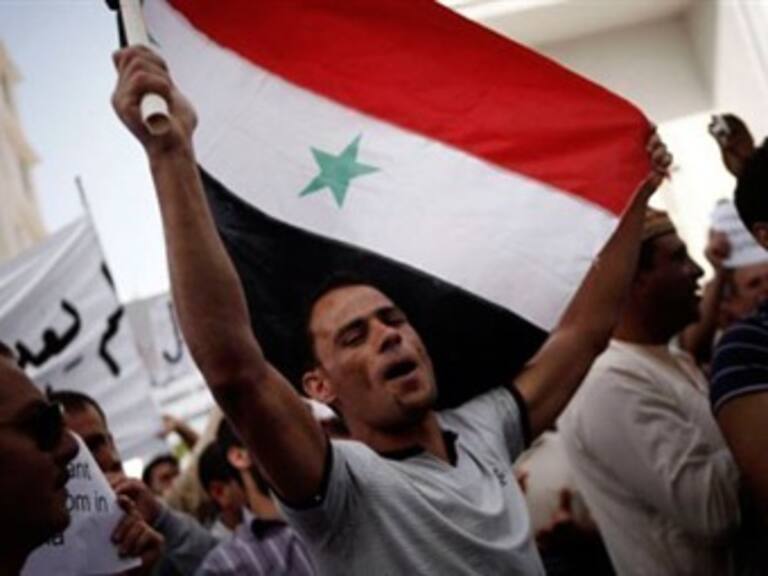 Decide Liga Arabe suspender a Siria por represión de protestas