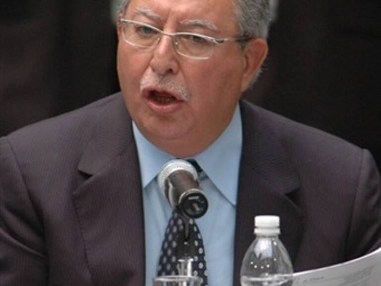 Aprueba PRI aumentar de 15 a 16 por ciento el IVA