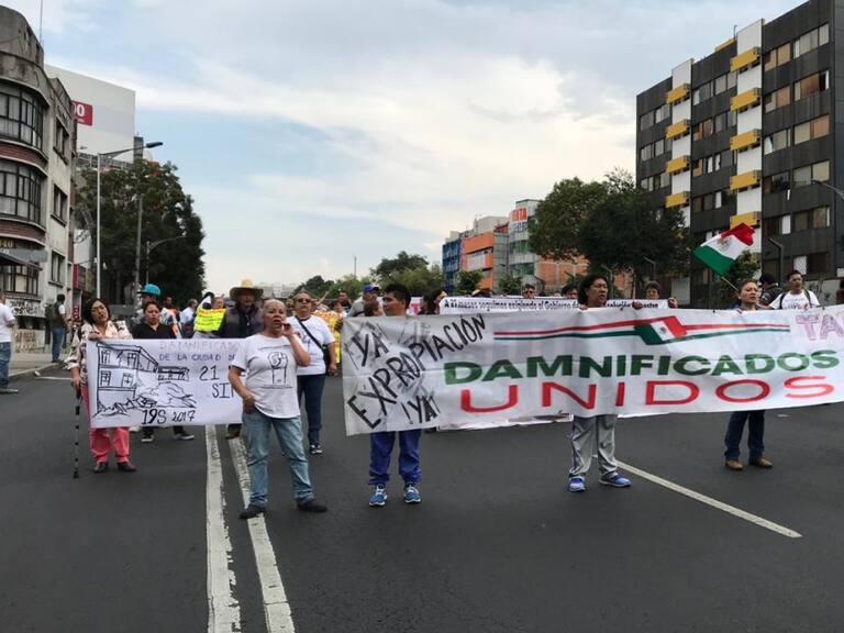 Damnificados del 19S marchan sobre Tlalpan