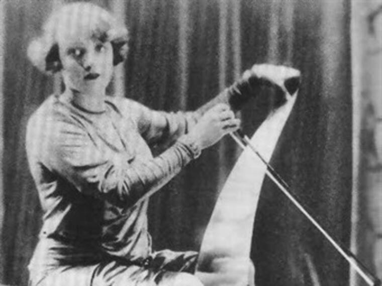 El serrucho musical. Juan Naranjo desde Lima