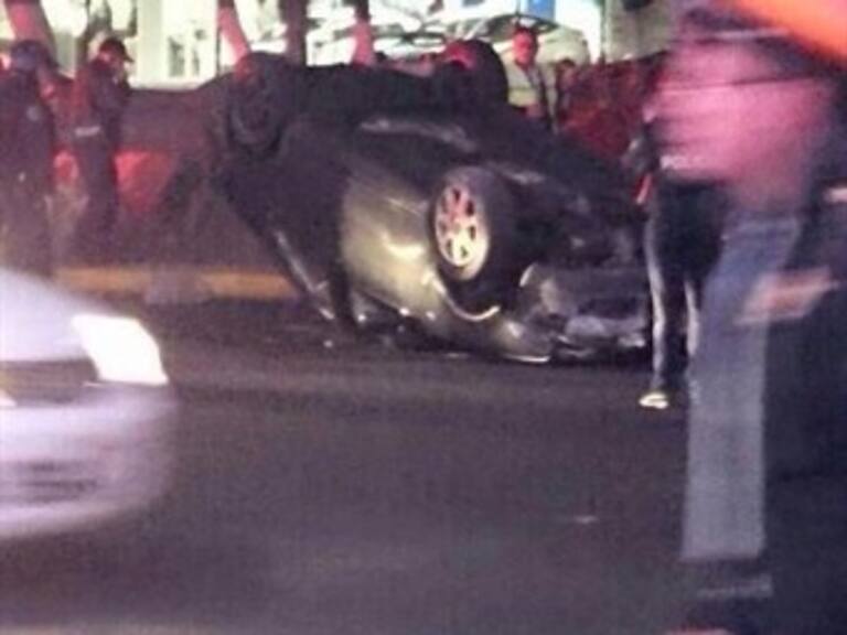 Un sujeto dispara contra uniformados tras volcarse en AICM