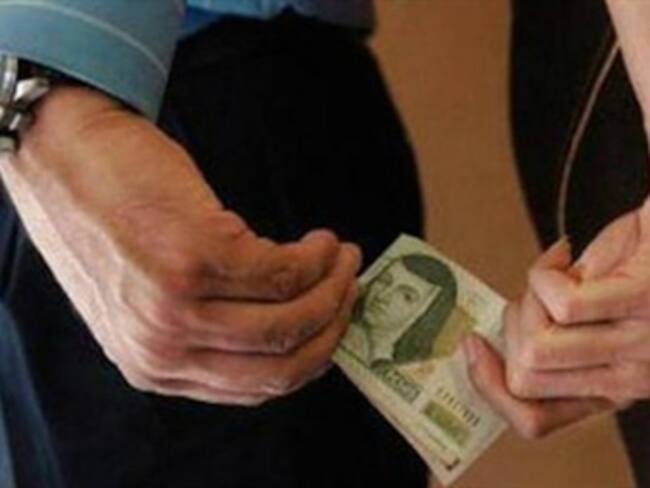 ¿Cuánto nos cuesta a los mexicanos la corrupción? "Así las Cosas" del 11 de noviembre