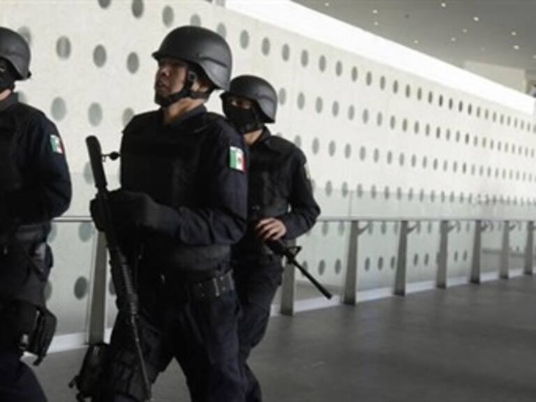 ‘Operación anti narco’ causa de la balacera en AICM