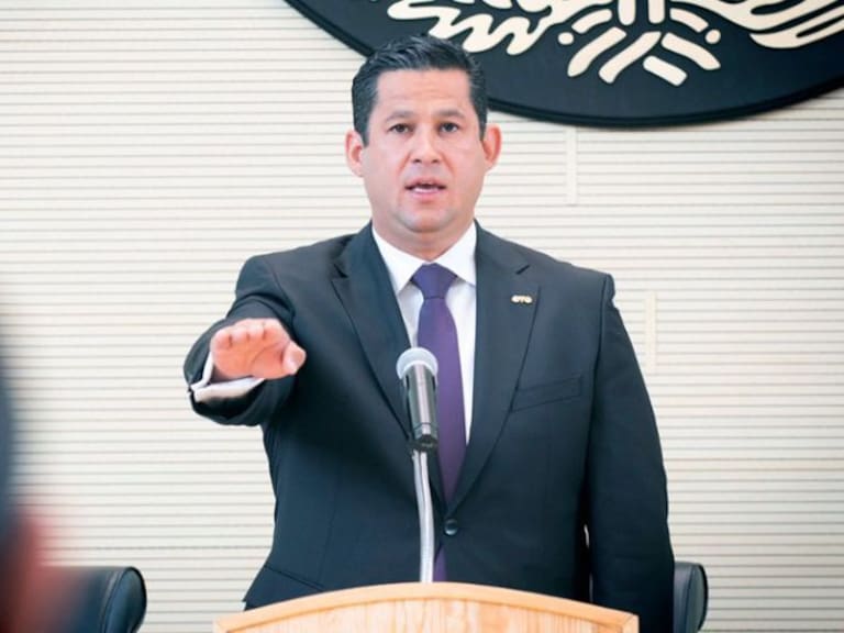 Toma protesta Diego Sinhue como gobernador de Guanajuato