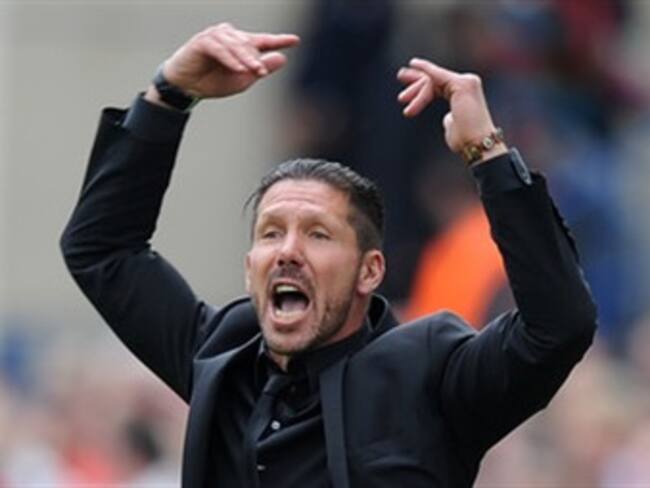 Sancionan a Simeone