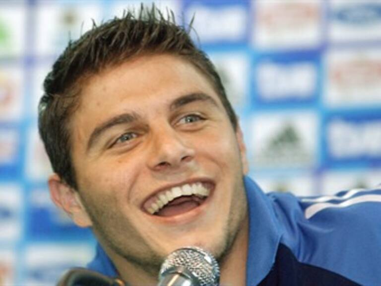 Continúa Málaga con paso perfecto, derrota 1-0 al Milan