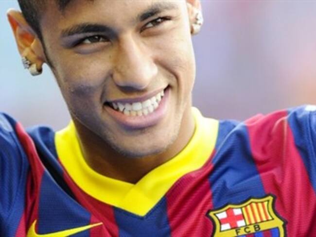 Neymar es el problema, con 21 años cobra más que nadie: Cruyff