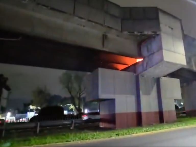 El incendio suscitado ayer por la noche en tramo de la Línea 9 del Metro afectó cables de alta tensión y fibra óptica por lo que el servicio está suspendido parcialmente. Personal del STC Metro continúa la revisión.