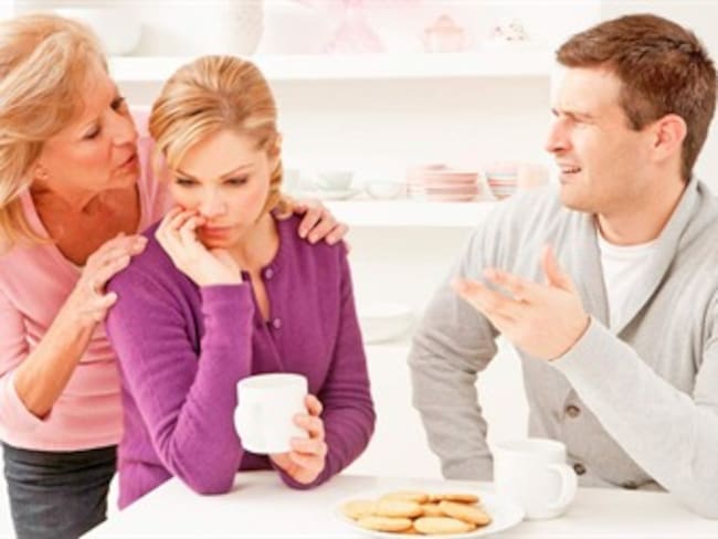 ¿Qué hacer cuando tus suegros no entienden que una relación es de dos?