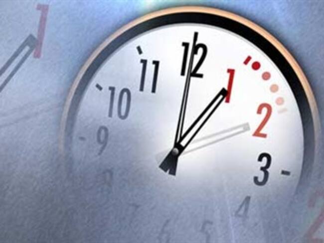 Adelanta EU sus relojes una hora para ahorrar energéticos