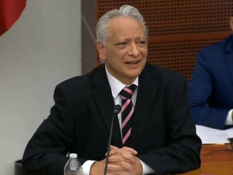 Prioritario reducir la dependencia de gas de México hacia Estados Unidos, señala el titular de Pemex, Víctor Padilla.