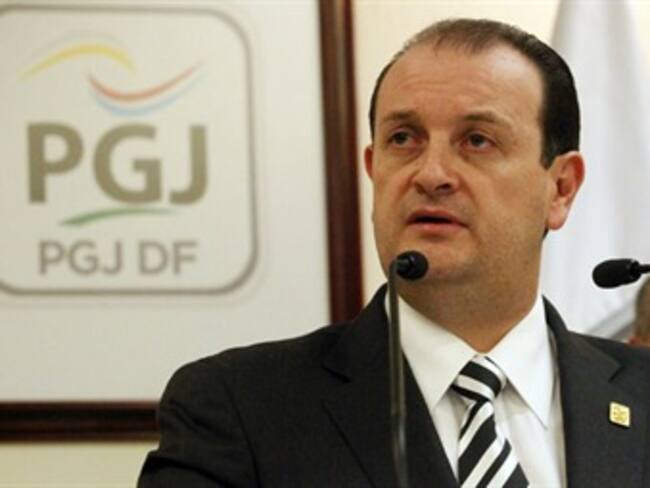 Encuentran fosa clandestina en Tlalmanalco. Rodolfo Ríos Garza, procurador general de Justicia del DF