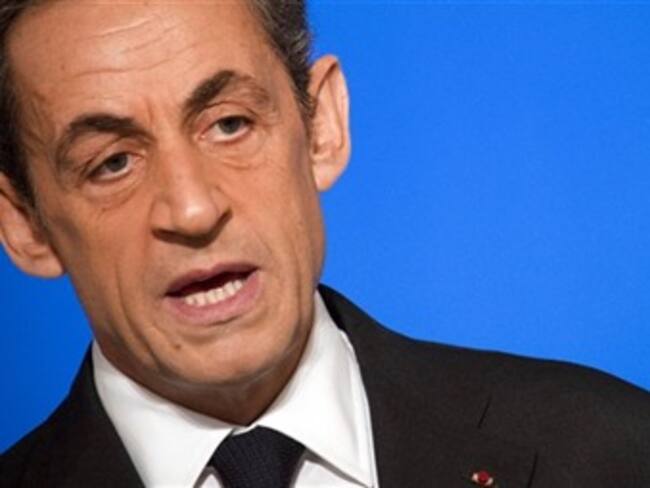 Da España condecoración a Sarkozy por cooperación contra ETA