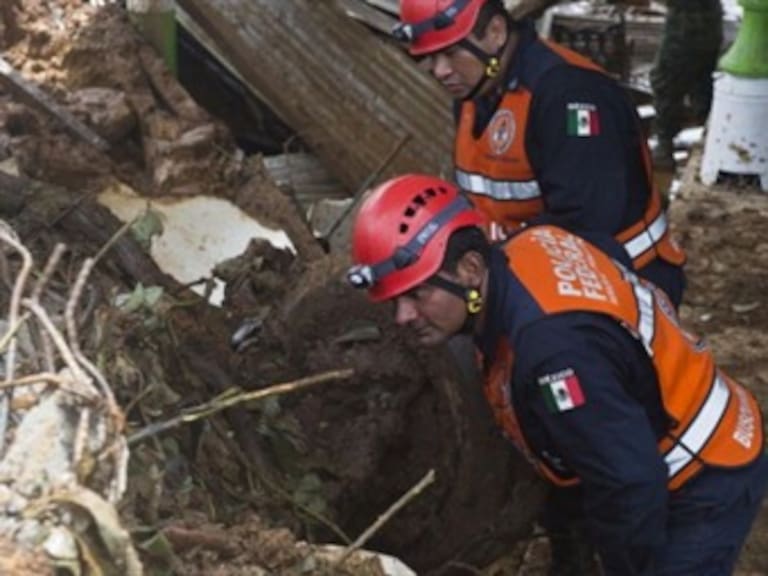 Suman siete el número de víctimas por tromba en Puebla