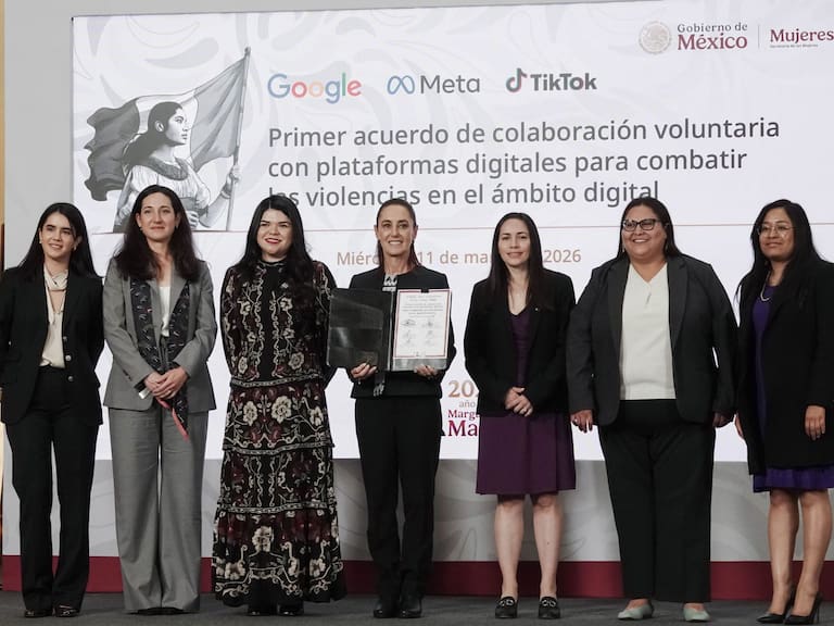El gobierno mexicano y Google, Meta y TikTok, firmaron un acuerdo para prevenir y atender los casos de violencia digital contra las mujeres en estas plataformas digitales.FOTO: CAMILA AYALA BENABIB / CUARTOSCURO.COM