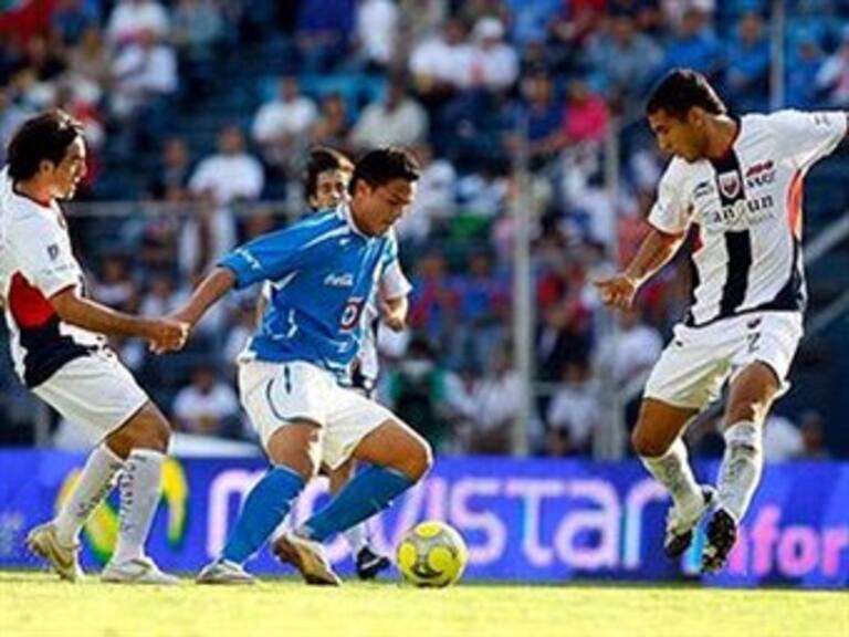 Cruz Azul expone liderato general ante Santos en fecha 12