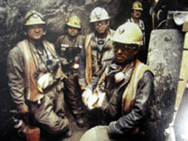 Llegan a Chile expertos de NASA para apoyar rescate de mineros