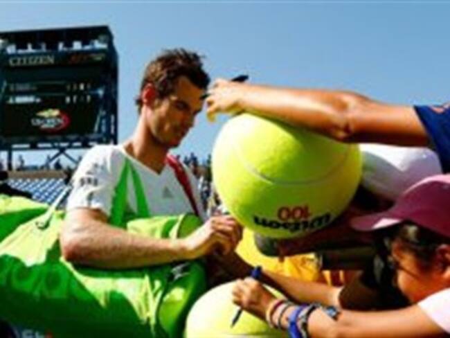 Murray supera los calambres y a Haase y lucha por renacer