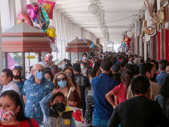 Edomex pasa a semáforo verde... la próxima semana