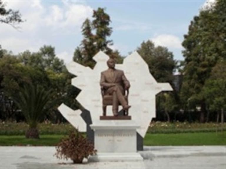 Quedará resuelto el diferendo por estatua del líder de Azerbaiyán esta semana: Mancera