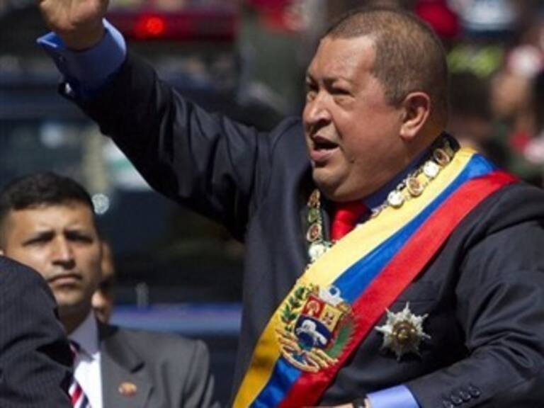 Pide Hugo Chávez ayuda para reducir inflación en Venezuela