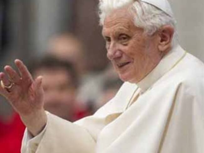 Llega Benedicto XVI a Cuba