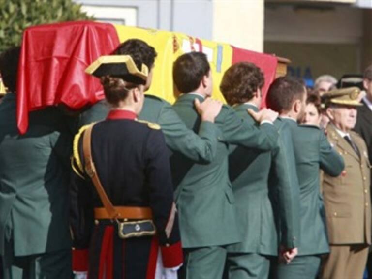 Encabezan príncipes de Asturias funeral de guardias civiles