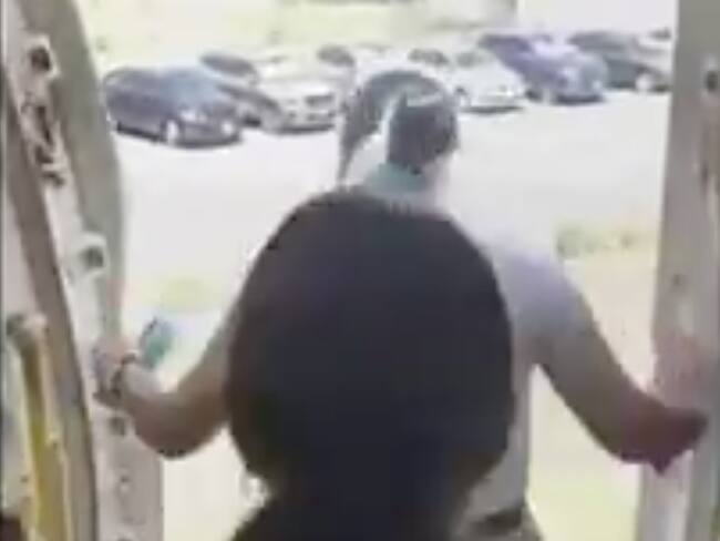 UNAQ responde al accidente de Xóchitl; estudiante de sobrecargo busca indemnización