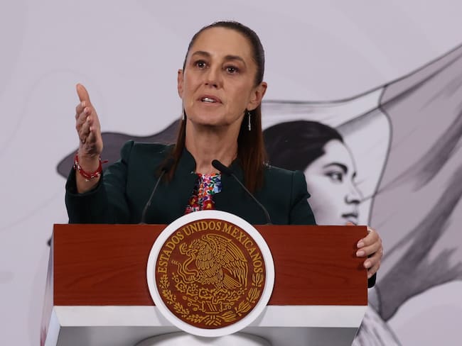 Sheinbaum cuestiona bloqueos de la CNTE y asegura mantienen diálogo abierto