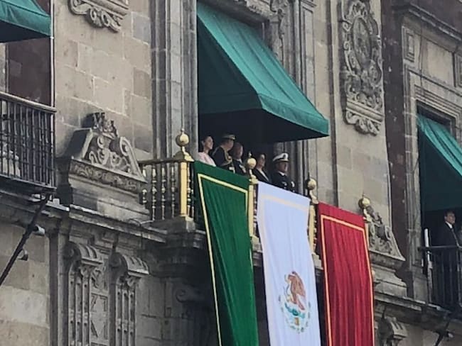López Obrador encabeza desfile de la Revolución Mexicana