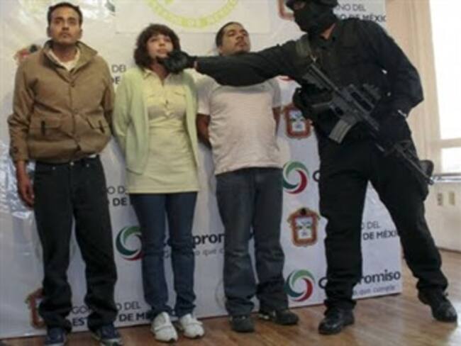 Presentan a 16 secuestradores en el Estado de México