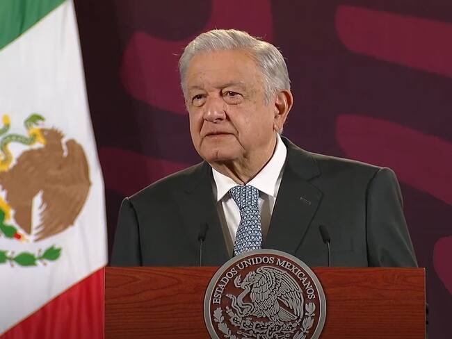 Con disculpa a Salma Luévano se estrena AMLO en TikTok