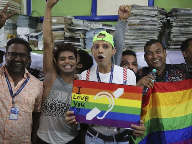 India celebra la despenalización de la homosexualidad