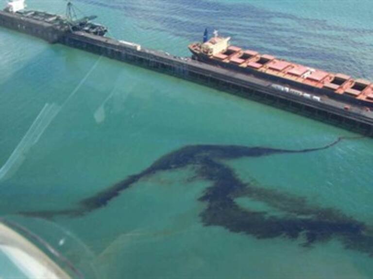 Marina, alerta por derrame de crudo en Golfo de México