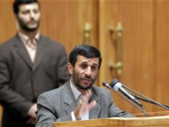 Propone el Papa a Ajmadinejad crear comisión Irán-Vaticano