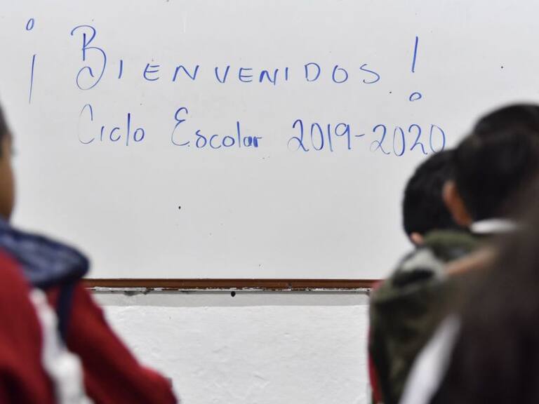 Clausuran ciclo escolar en Puebla; todos están aprobados